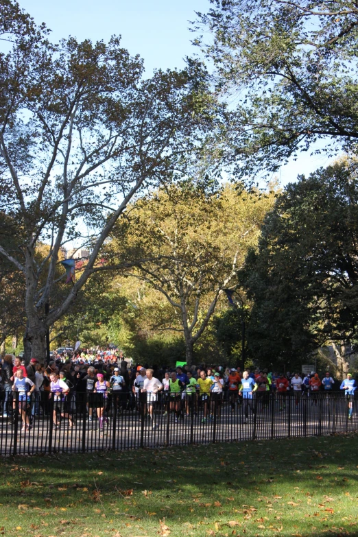 the crowd is waiting for the start of the race