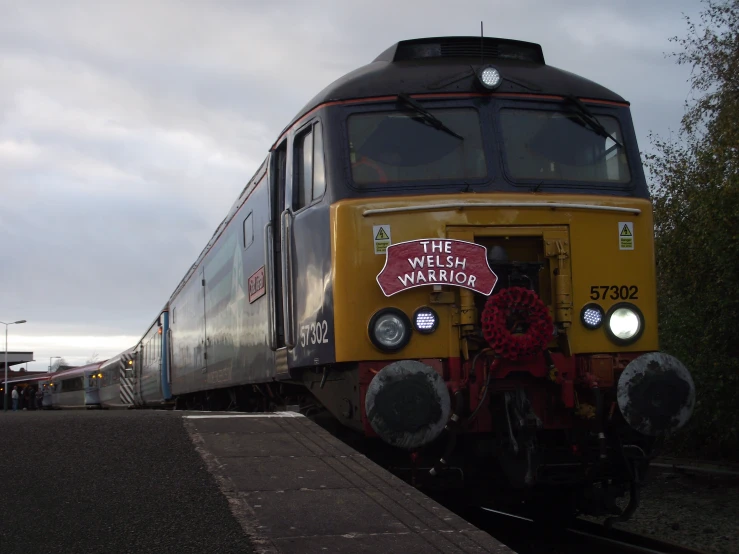 a yellow train with the words white star on it