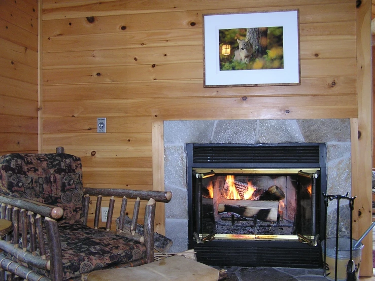 this is a po of a fire place in a cabin