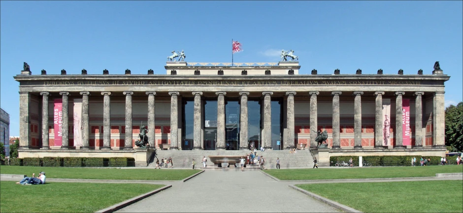 a large building has columns in it