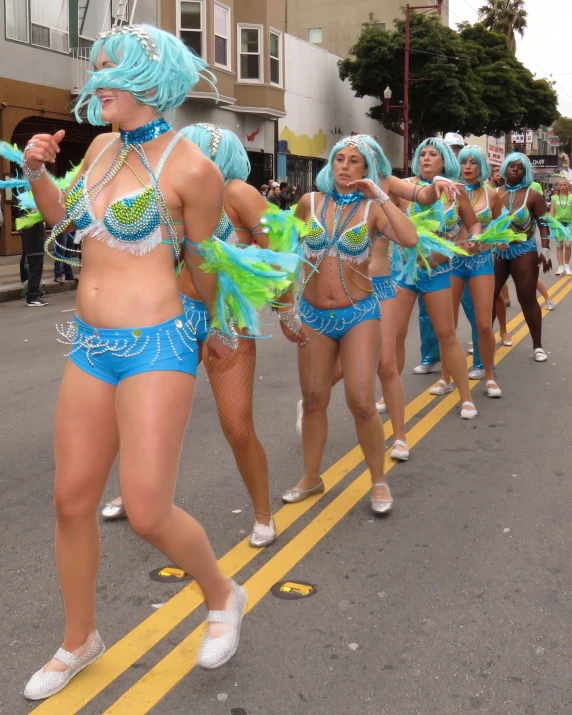 there are many women that have just gathered in the street