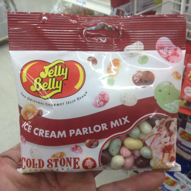 a bag of jelly belly cream parlor mix is shown
