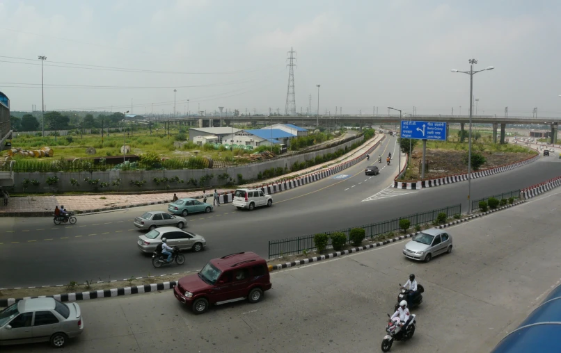 a busy street filled with lots of traffic