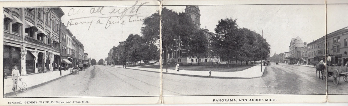 two pictures that show a city street with cars parked on the side