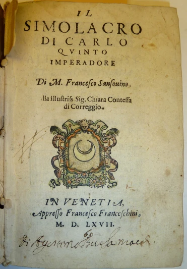a piece of parchment paper with the title of a book written in spanish