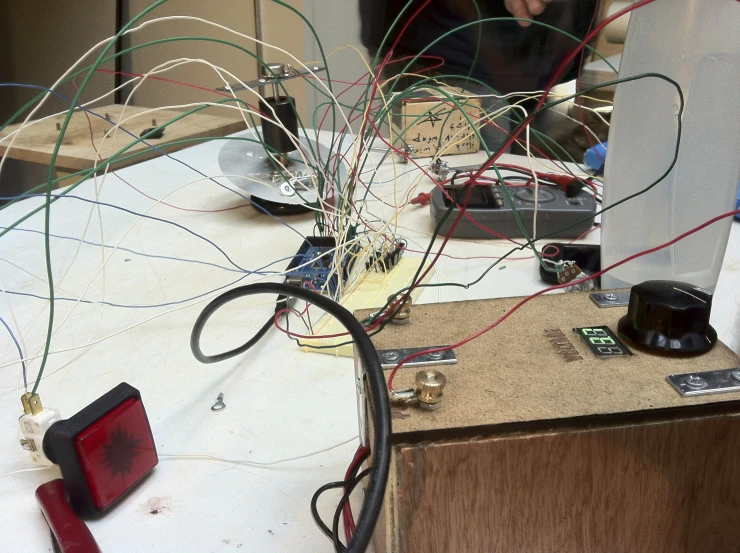 an image of wires wrapped in soing on a table