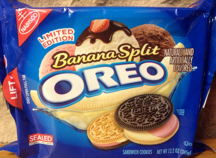 the bag of cookie bar is made with banana split oreo