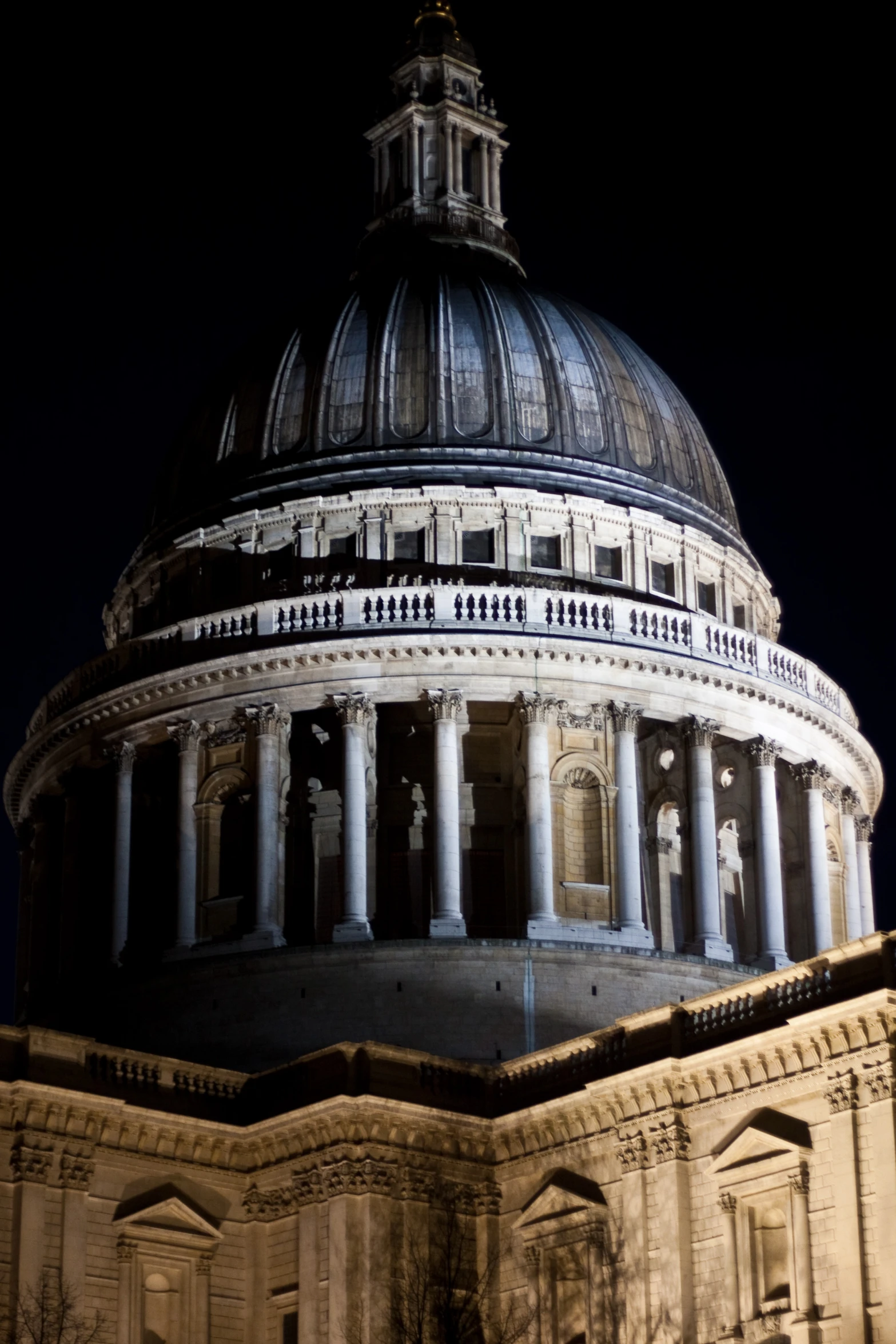 a view of the dome of a building at night