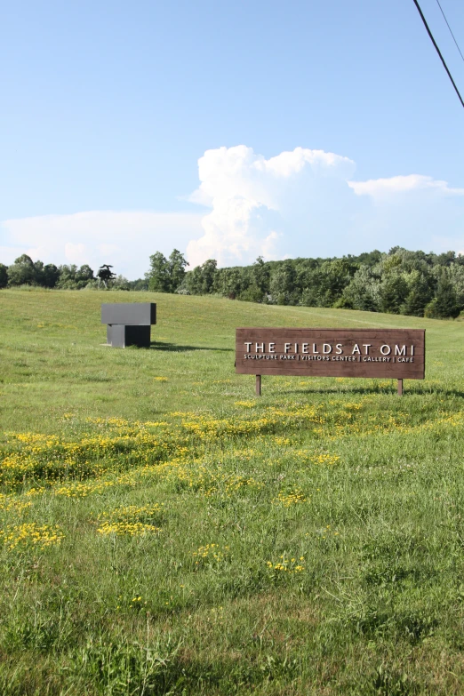 there is a sign that says welcome to the field