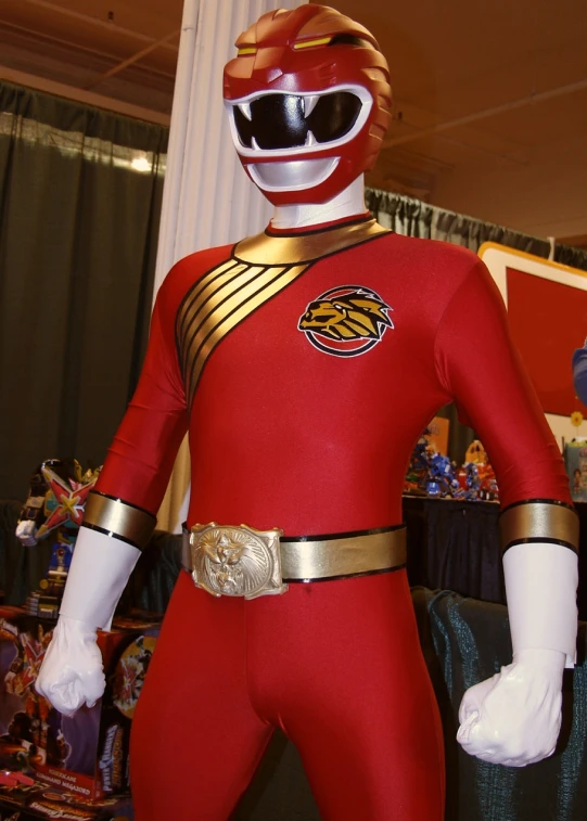 a red ranger costume for children and adults in the shape of a man