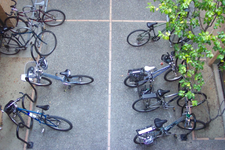 a bunch of bicycles are parked in the lot