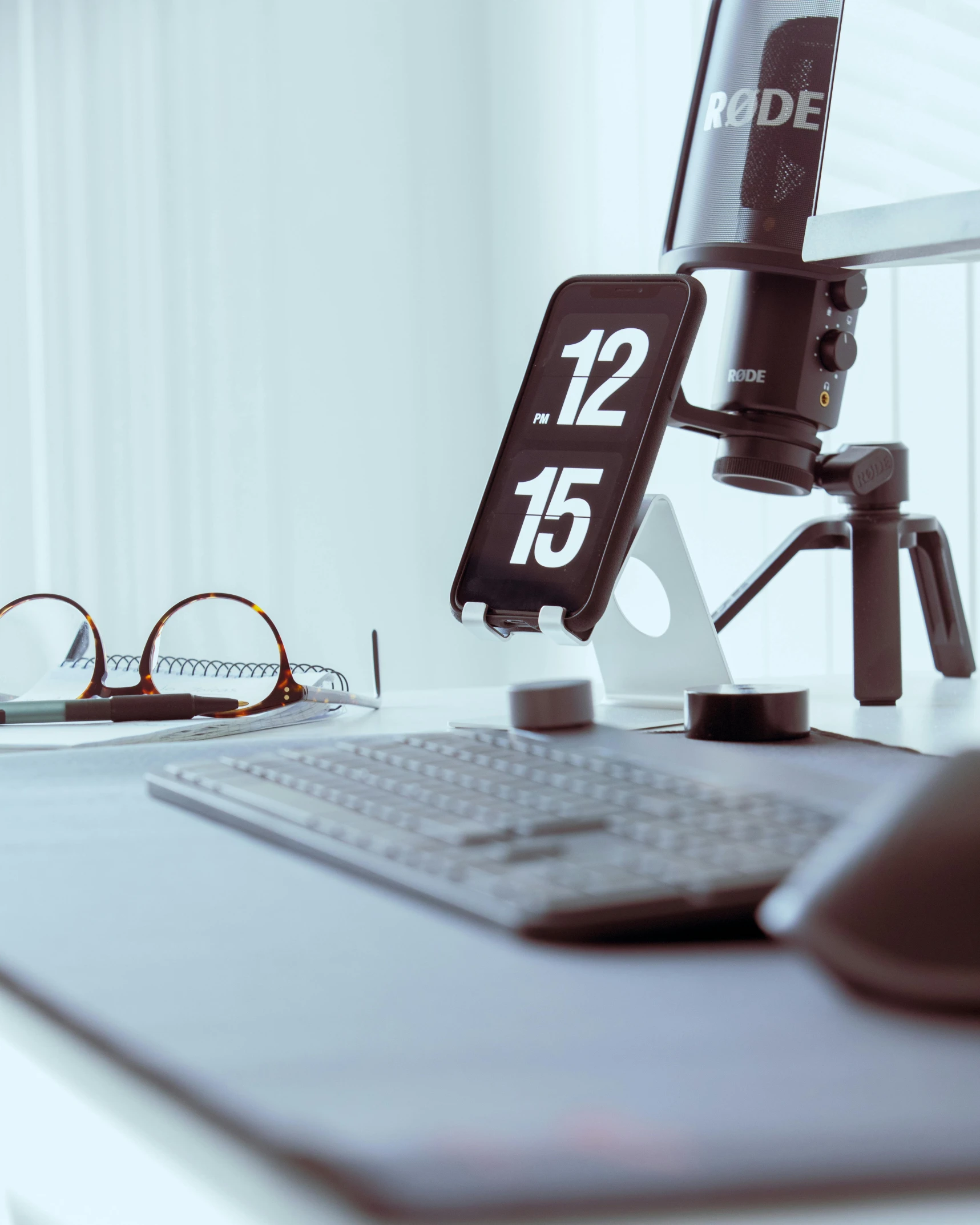 a desktop computer sitting on top of a desk, by Adam Rex, trending on pexels, hypermodernism, corporate phone app icon, lgbtq, digital glasses, robotic prosthetic arm