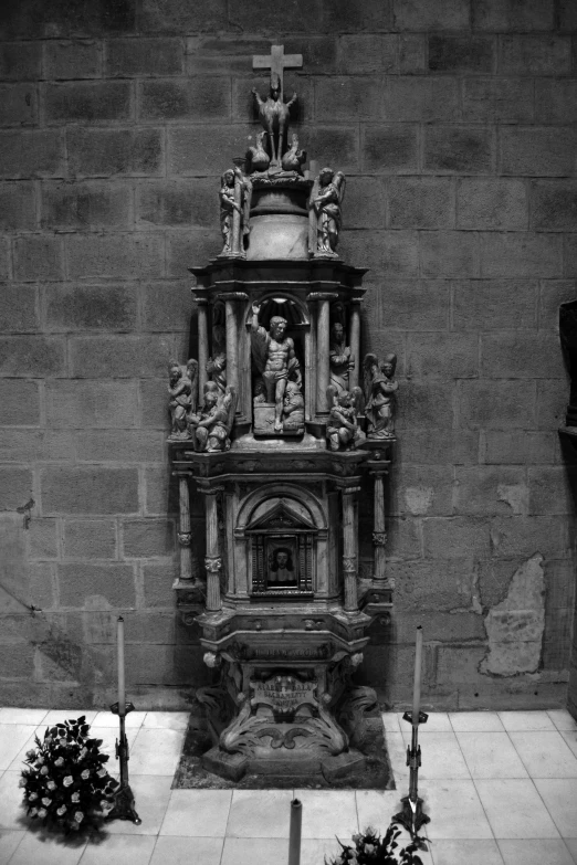 a black and white photo of a church altar, by Altichiero, object, front view 2 0 0 0, gothic quarter, religión