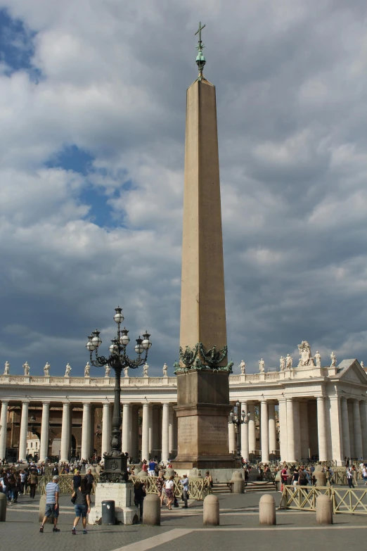 a very tall obelisk sitting in the middle of a plaza, a statue, by Cagnaccio di San Pietro, neoclassicism, sistine chapel, in 2 0 1 5, spires