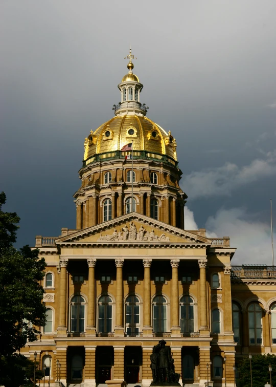 a large building with a gold dome on top of it, by Kristin Nelson, iowa, slate, patriotism, slide show