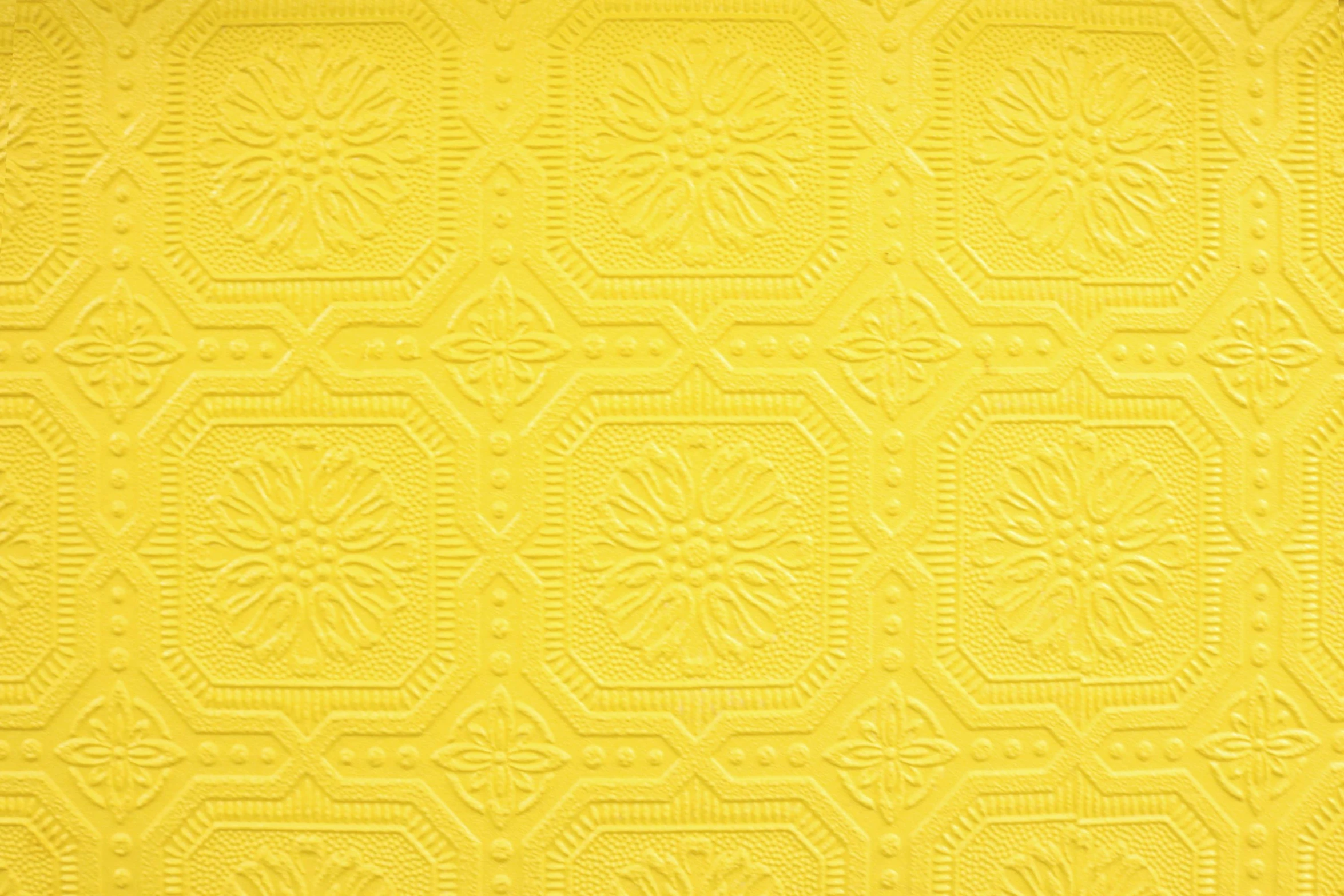 a yellow wall with a pattern on it, textured plastic, victoriana, daisy, mason