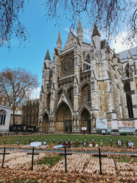 a large cathedral sitting on top of a lush green field, london south bank, 🚿🗝📝, november, 2 0 2 2 photo