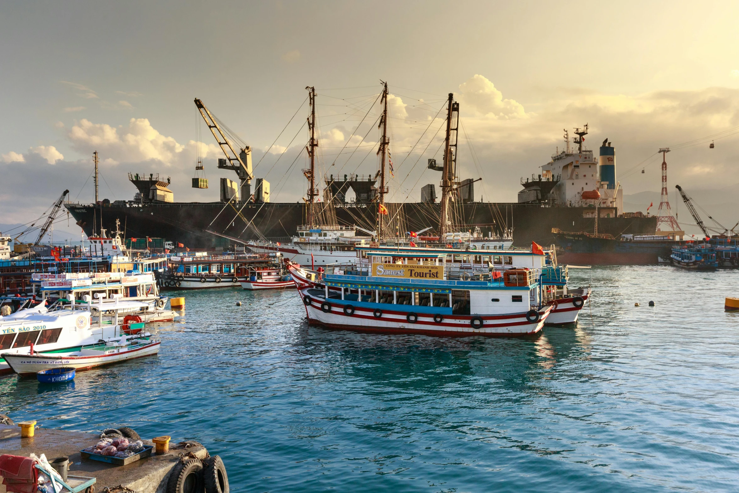 a number of boats in a body of water, by Micha Klein, pexels contest winner, hurufiyya, port scene background, avatar image, panorama shot, national geographic photo award