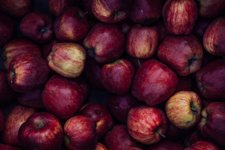 a pile of red apples sitting on top of each other, by Elsa Bleda, pexels, 2 5 6 x 2 5 6 pixels, rectangle, lightweight, 4l