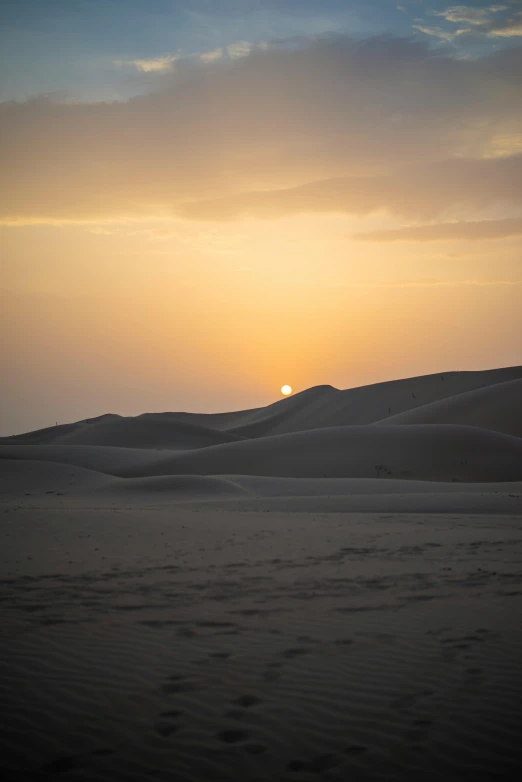 the sun is setting over the sand dunes, dau-al-set, fan favorite, shipibo, subtle detailing, medium-shot