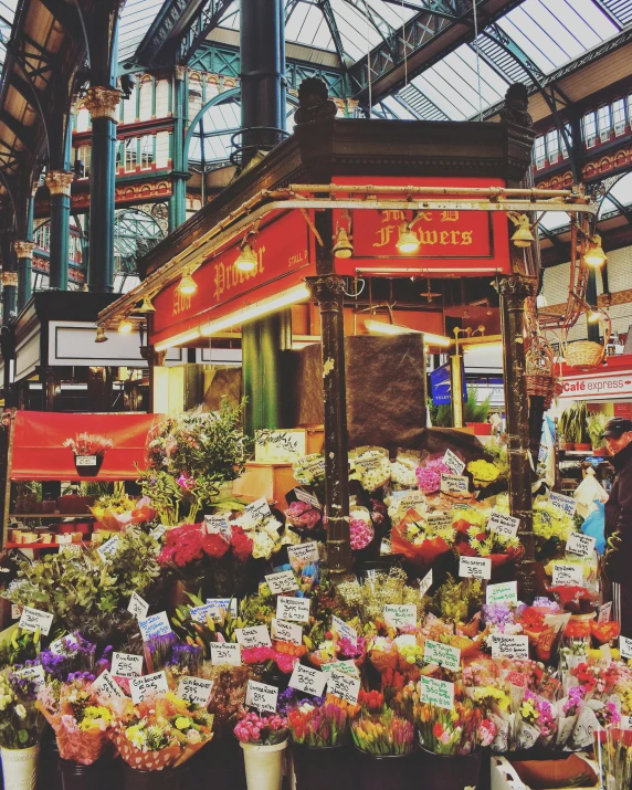 a market filled with lots of different types of flowers, unsplash, art nouveau, victorian london, 💋 💄 👠 👗, watermarked, completely empty