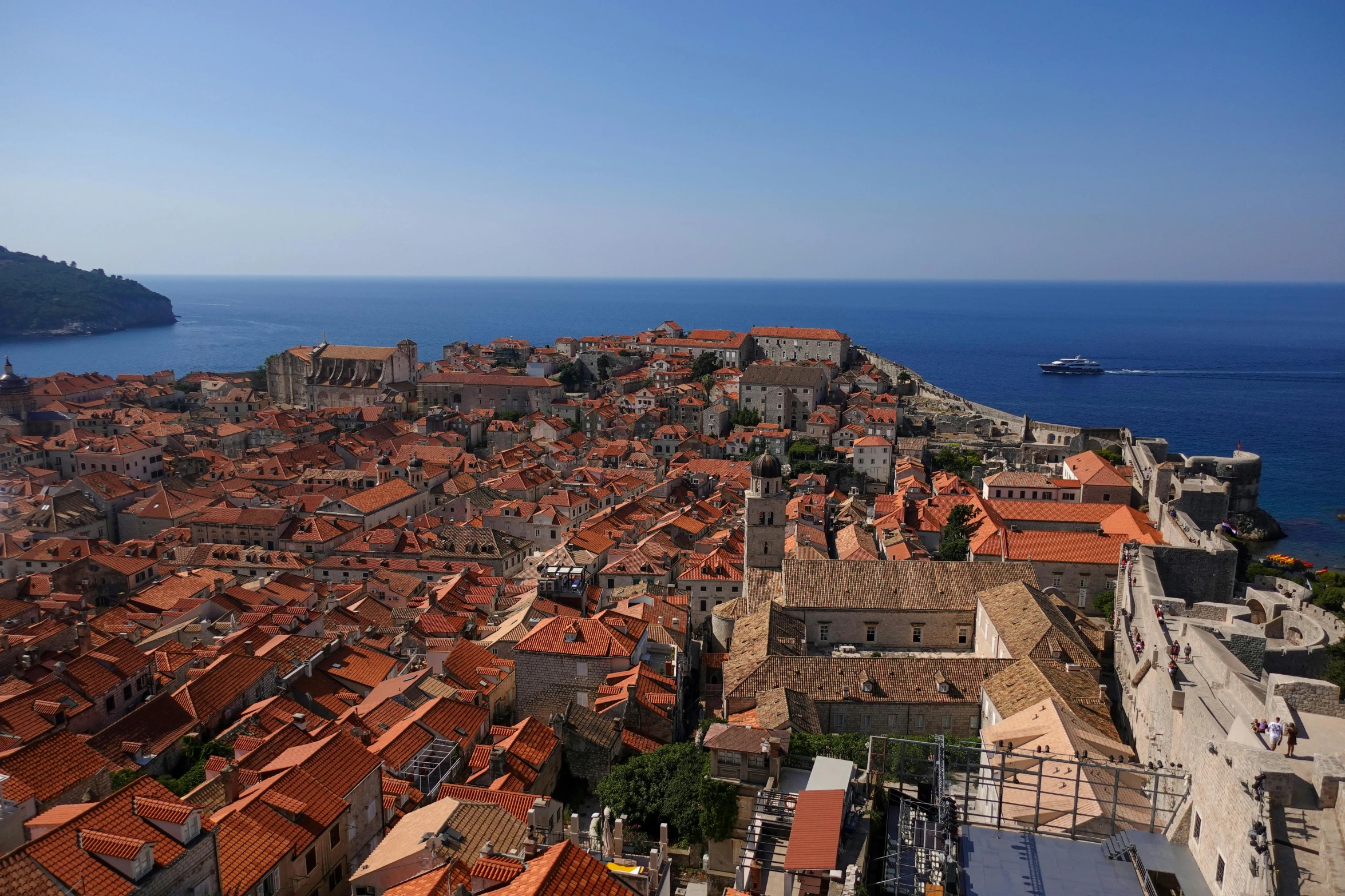 an aerial view of the city of dubna, croatia, pexels contest winner, renaissance, dubrovnik, avatar image, overlooking the ocean, youtube thumbnail