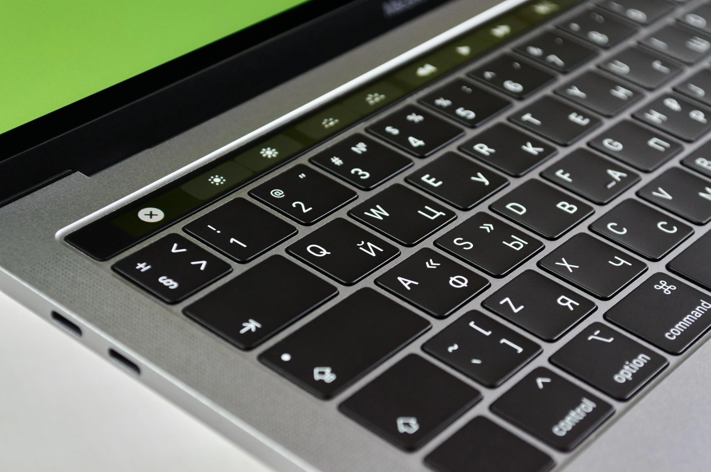 a close up of a laptop with a green screen, pixabay, keyboards, shiny silver, apple design, promo image