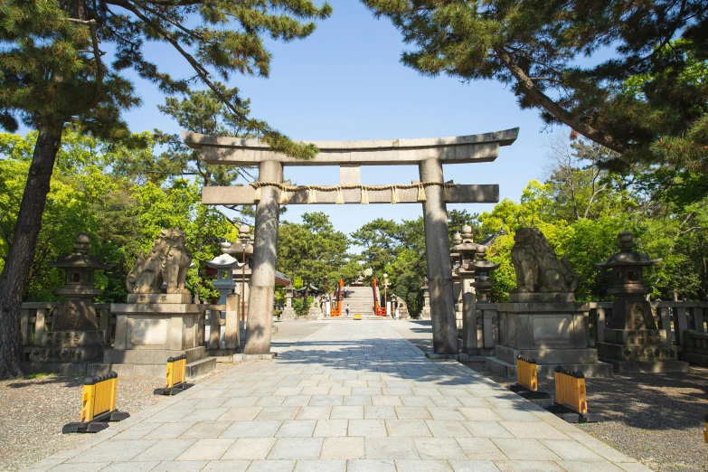 a tori tori gate in the middle of a park, unsplash, sōsaku hanga, with matsu pine trees, sunny sky, courtyard walkway, parce sepulto