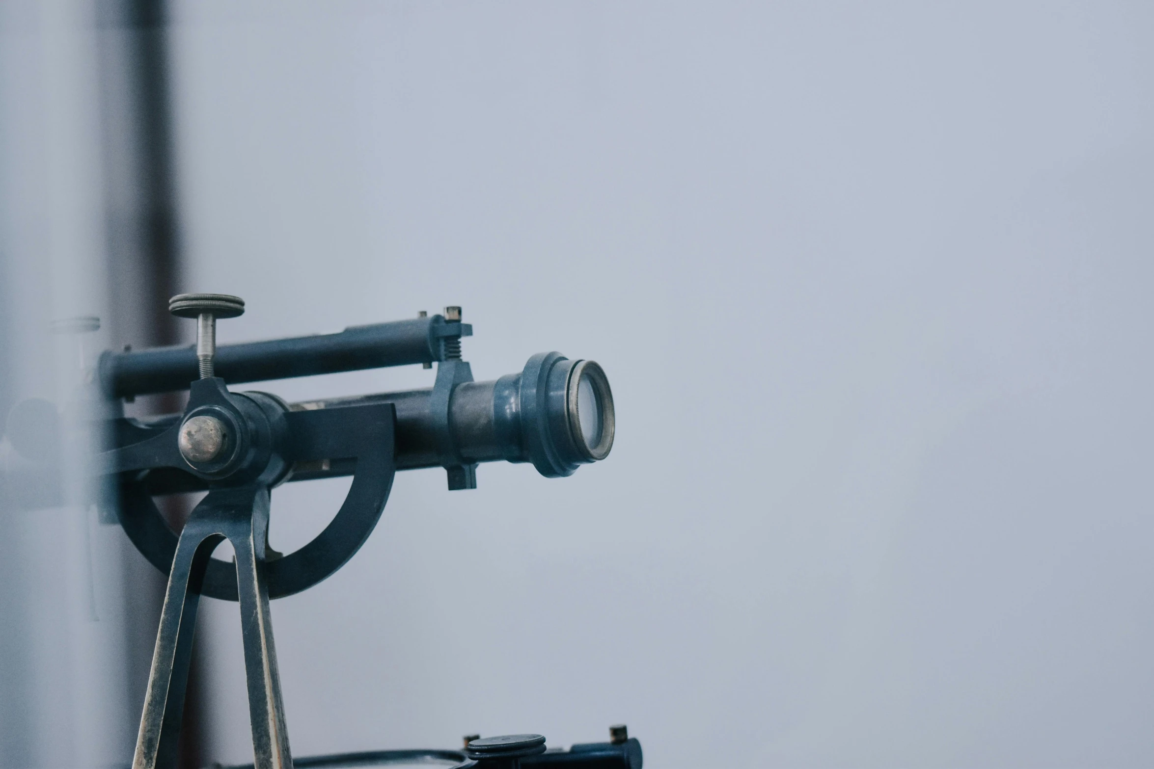 a close up of a camera on a tripod, a microscopic photo, by Adam Marczyński, unsplash, bauhaus, gray, medical, background image, binoculars