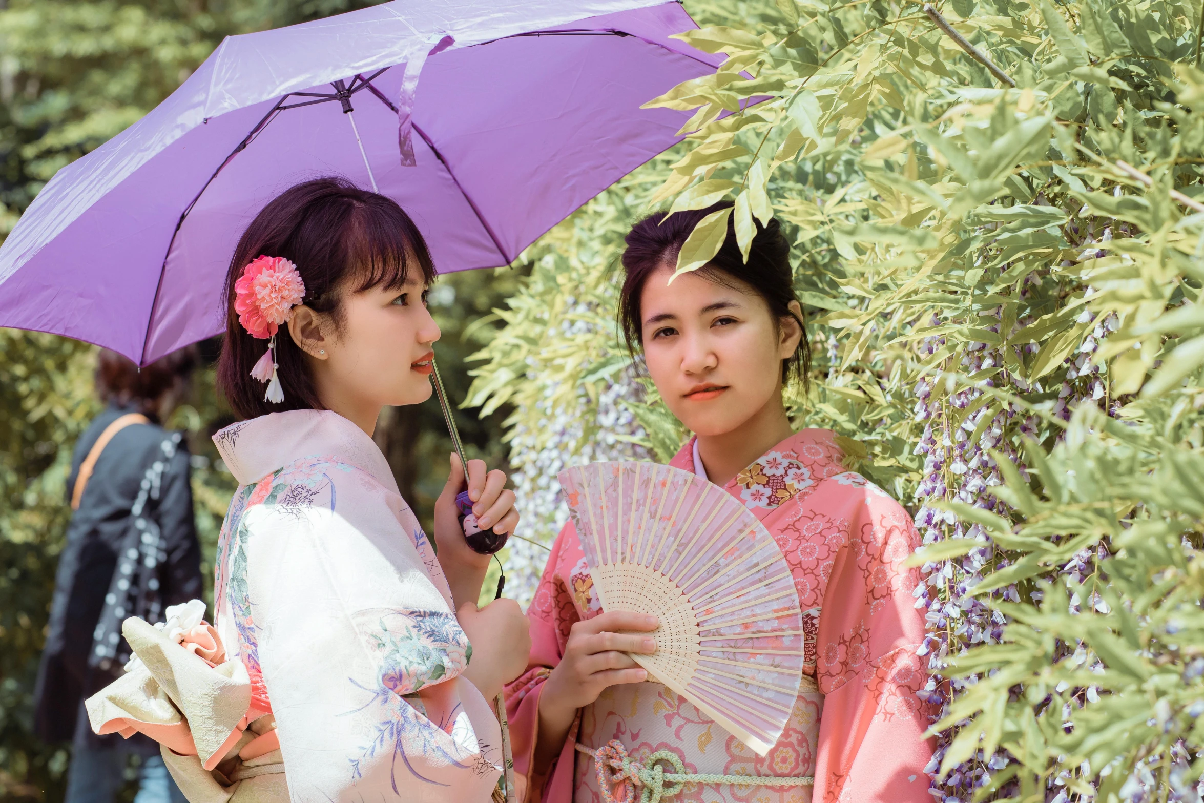 a couple of women standing next to each other holding umbrellas, inspired by Uemura Shōen, unsplash, avatar image, chinese costume, outdoor photo