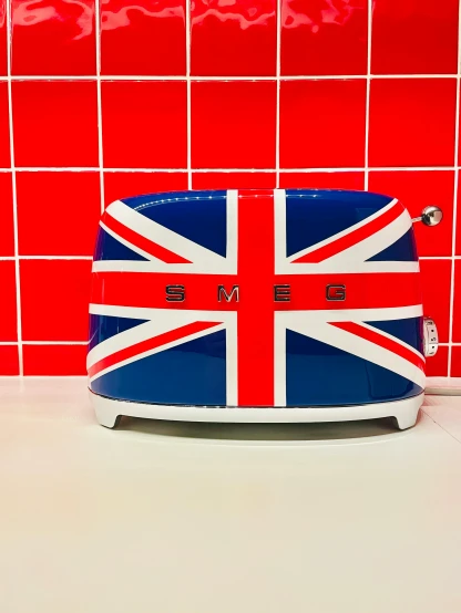 a toaster with the british flag painted on it, unsplash, pop art, 1/6 garage resin kit, highly detailed in 4 k ”, modern”