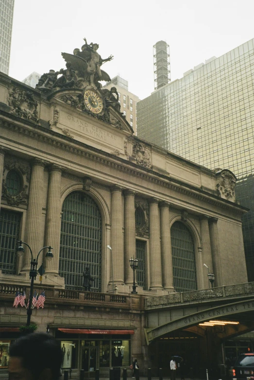 a large building with a clock on top of it, train, in new york, hi-res, 2 5 6 x 2 5 6 pixels