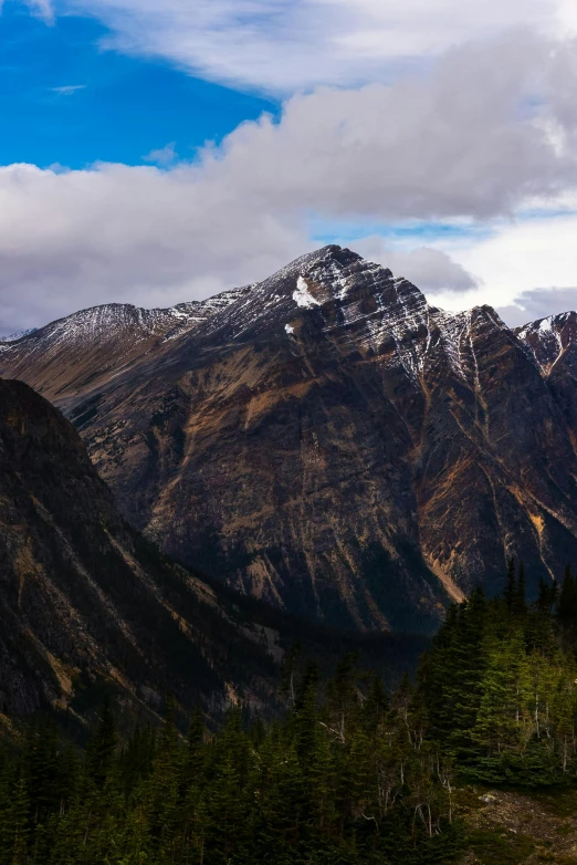 a view of the mountains from the top of a mountain, banff national park, fan favorite, gigapixel photo