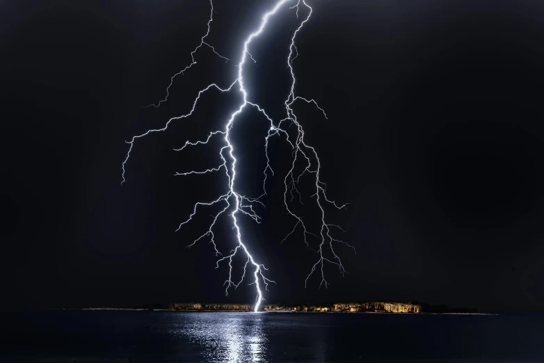 a lightning bolt over a body of water, by Jens Søndergaard, pexels contest winner, shock art, thunderstorm in marrakech, (bolts), electricity archs, ilustration