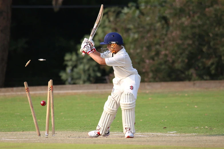 a man that is standing in the grass with a bat, launching a straight ball, 15081959 21121991 01012000 4k, white uniform, vastayan