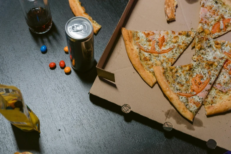 a box of pizza sitting on top of a table, pexels contest winner, pepsi, 🦩🪐🐞👩🏻🦳, pi-slices and kidmograph, hziulquoigmnzhah