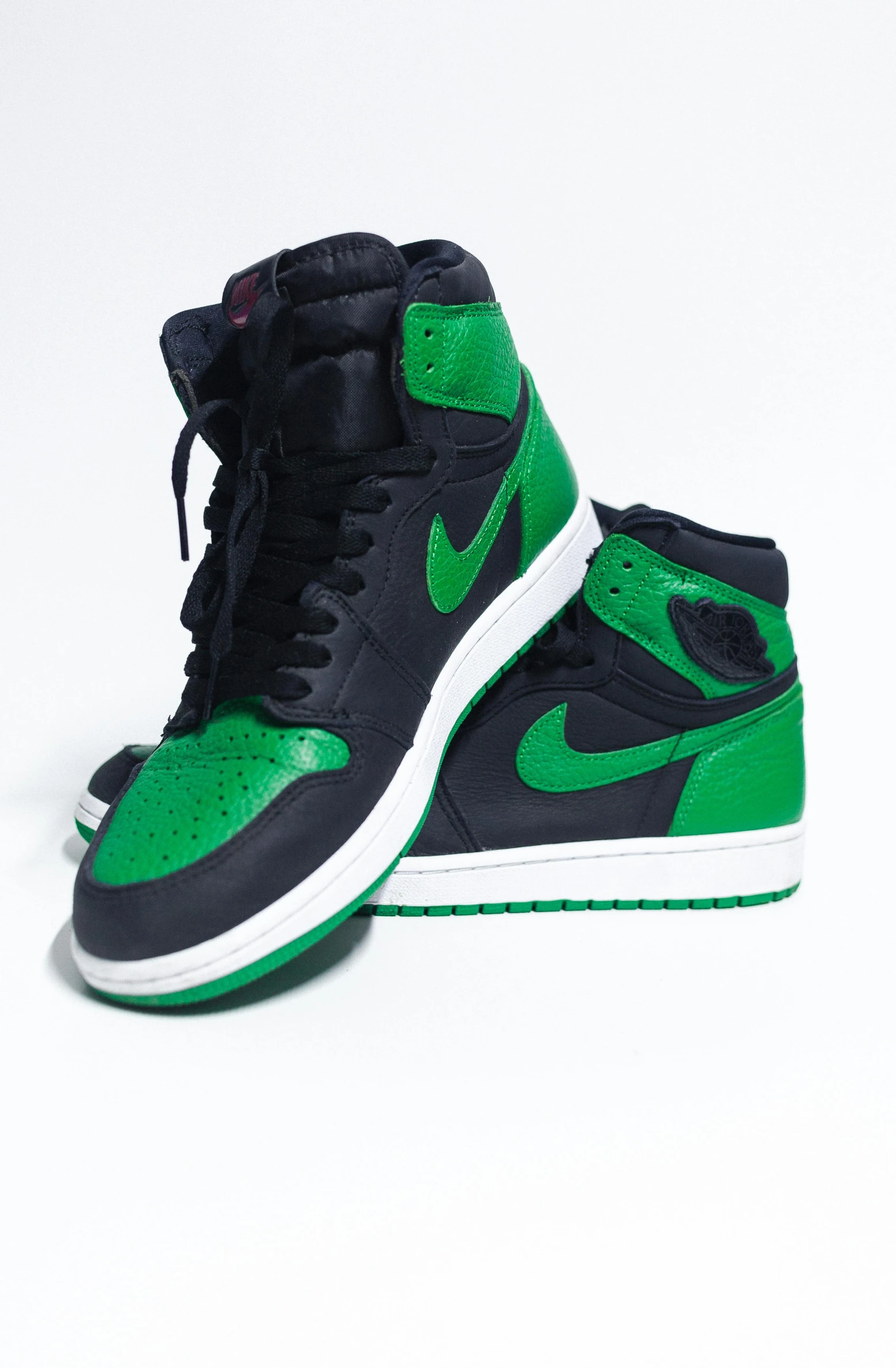 a pair of black and green sneakers on a white background, an album cover, by Gavin Hamilton, pexels, air jordan 1 high, full height, 15081959 21121991 01012000 4k, high detailed