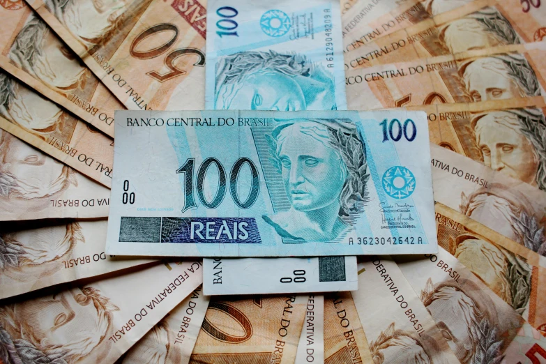 a bunch of money sitting on top of each other, a portrait, by Emma Ríos, renaissance, president of brazil, 15081959 21121991 01012000 4k, pfp, erak note