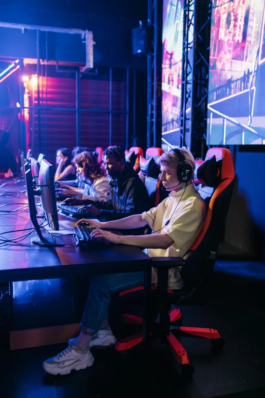 a group of people playing a video game, tournament, liam brazier, splash image, large shot