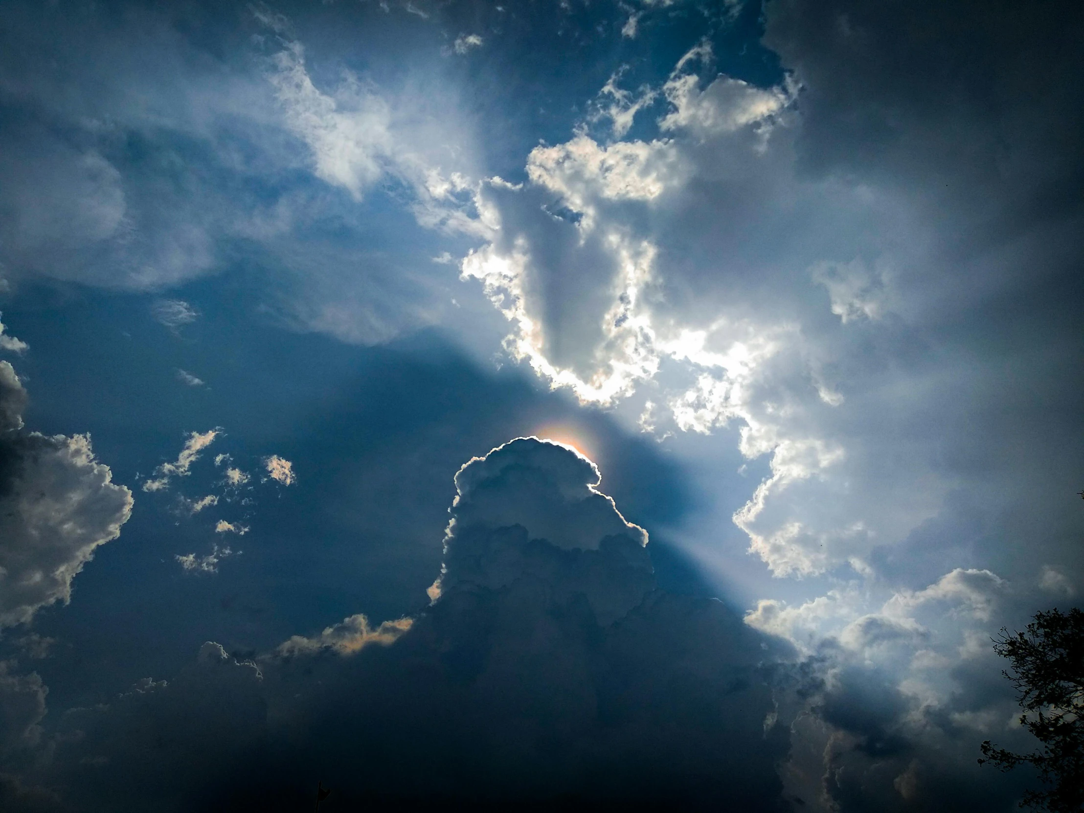 the sun is shining through the clouds in the sky, by Jan Rustem, unsplash, light and space, dramatic lighting - n 9, cloud with eye, dramatic light 8 k, afternoon lighting