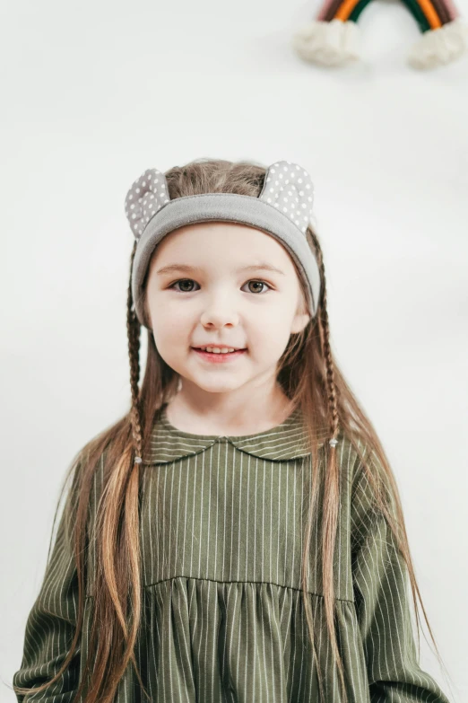 a little girl that is wearing a hat, wearing a light grey crown, pokimane, product introduction photos, hearts