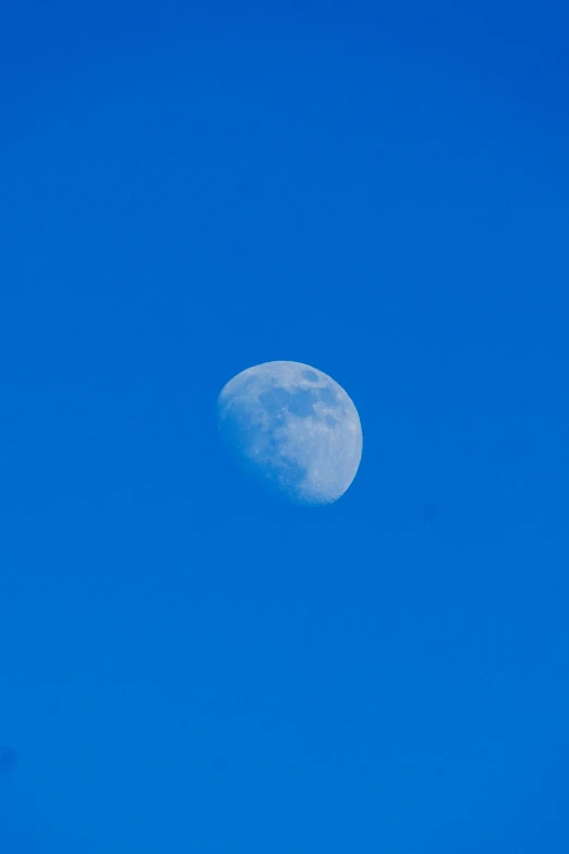 the moon in the blue sky, by Doug Ohlson, minimalism, 15081959 21121991 01012000 4k