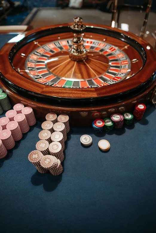 a casino roule and chips on a table, unsplash, renaissance, 15081959 21121991 01012000 4k, thumbnail, a high angle shot, 🌻🎹🎼