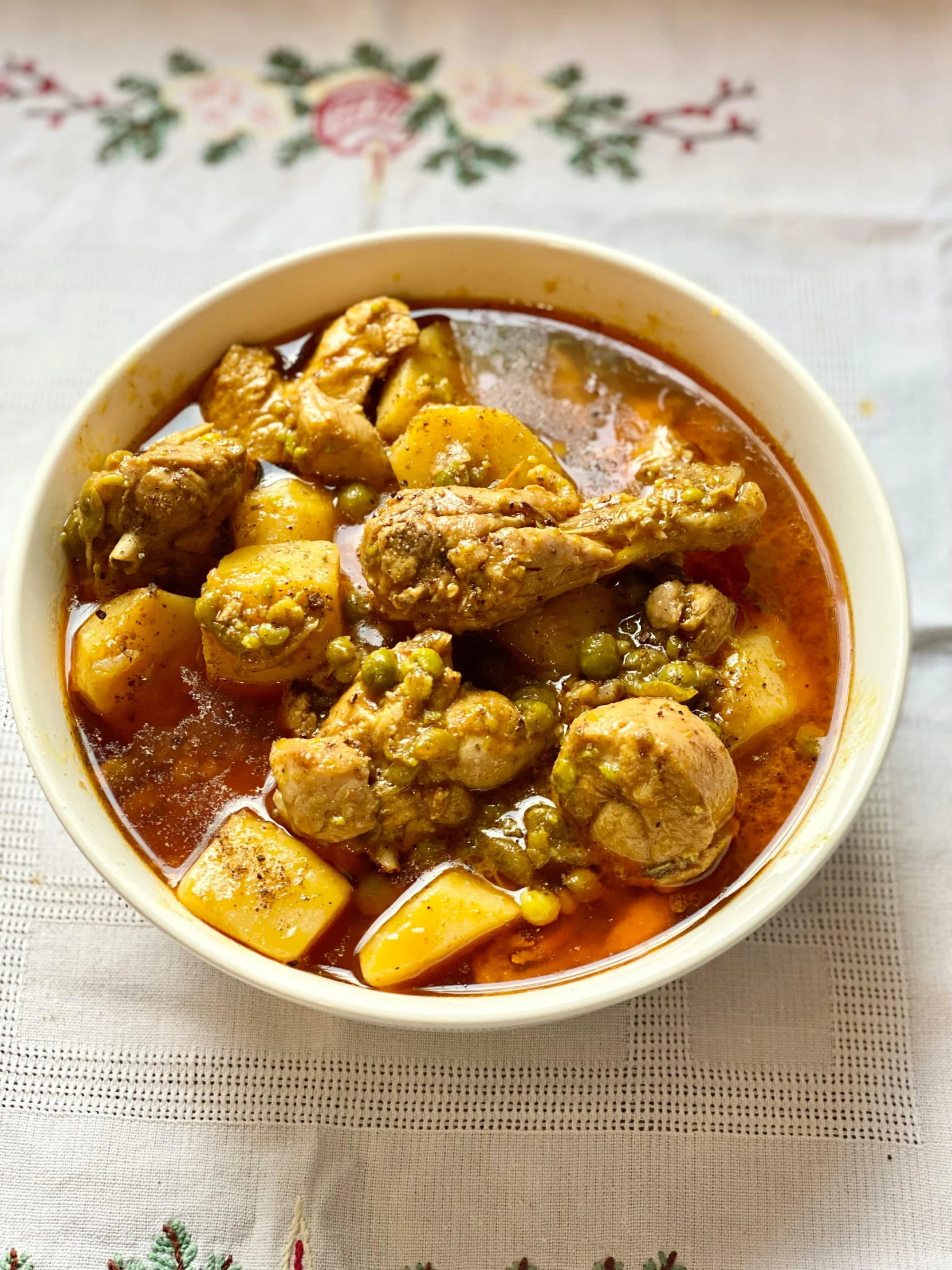 a close up of a bowl of food on a table, inspired by John Steuart Curry, pexels contest winner, dau-al-set, chicken, high - angle view, pickles, full front view