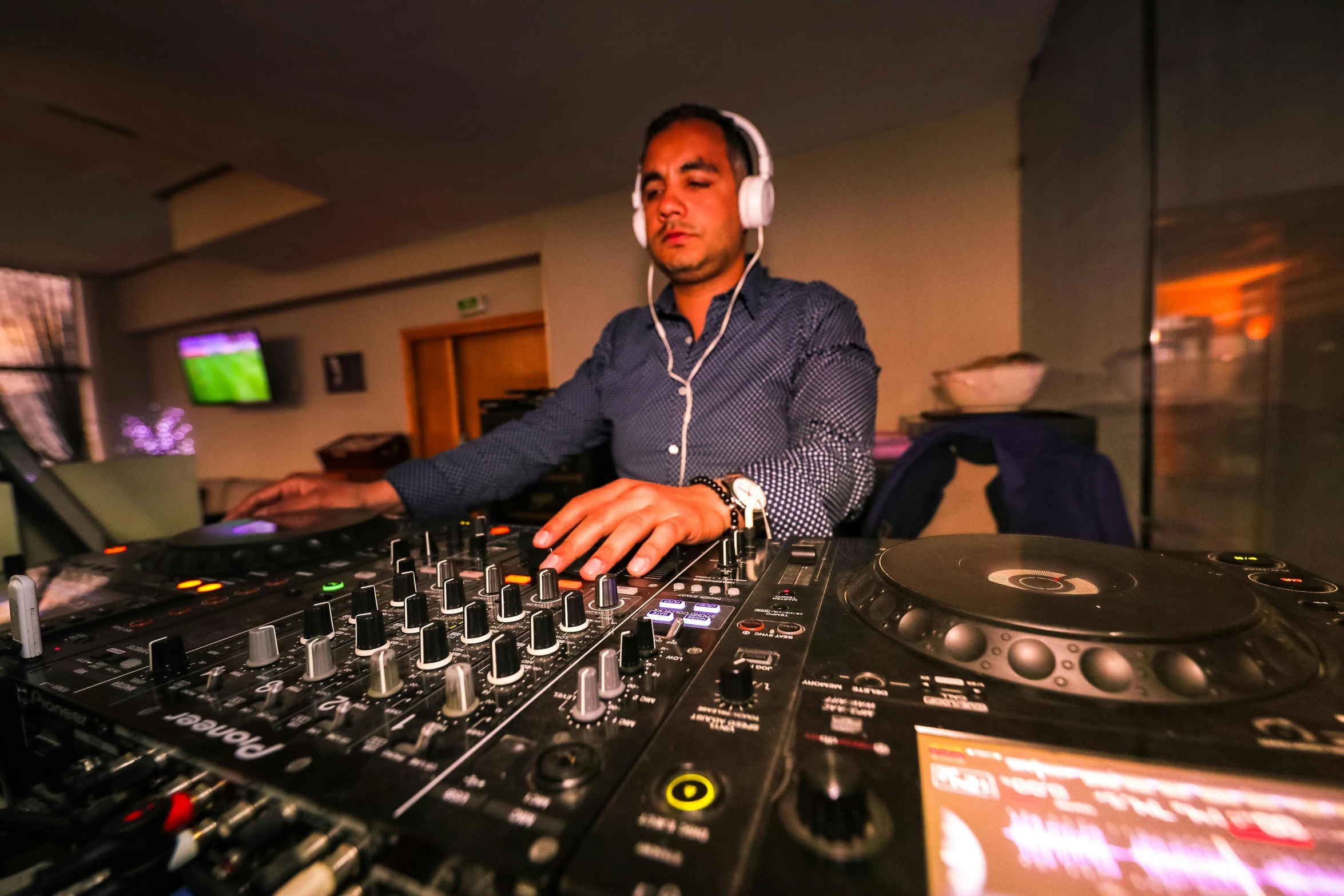 a man that is standing in front of a mixer, dj at a party, profile image