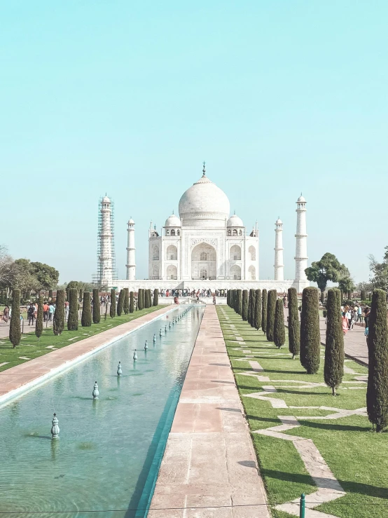 a view of the taj mahal in india, a marble sculpture, by Julia Pishtar, 8k 28mm cinematic photo, lush surroundings, 🚿🗝📝, profile image