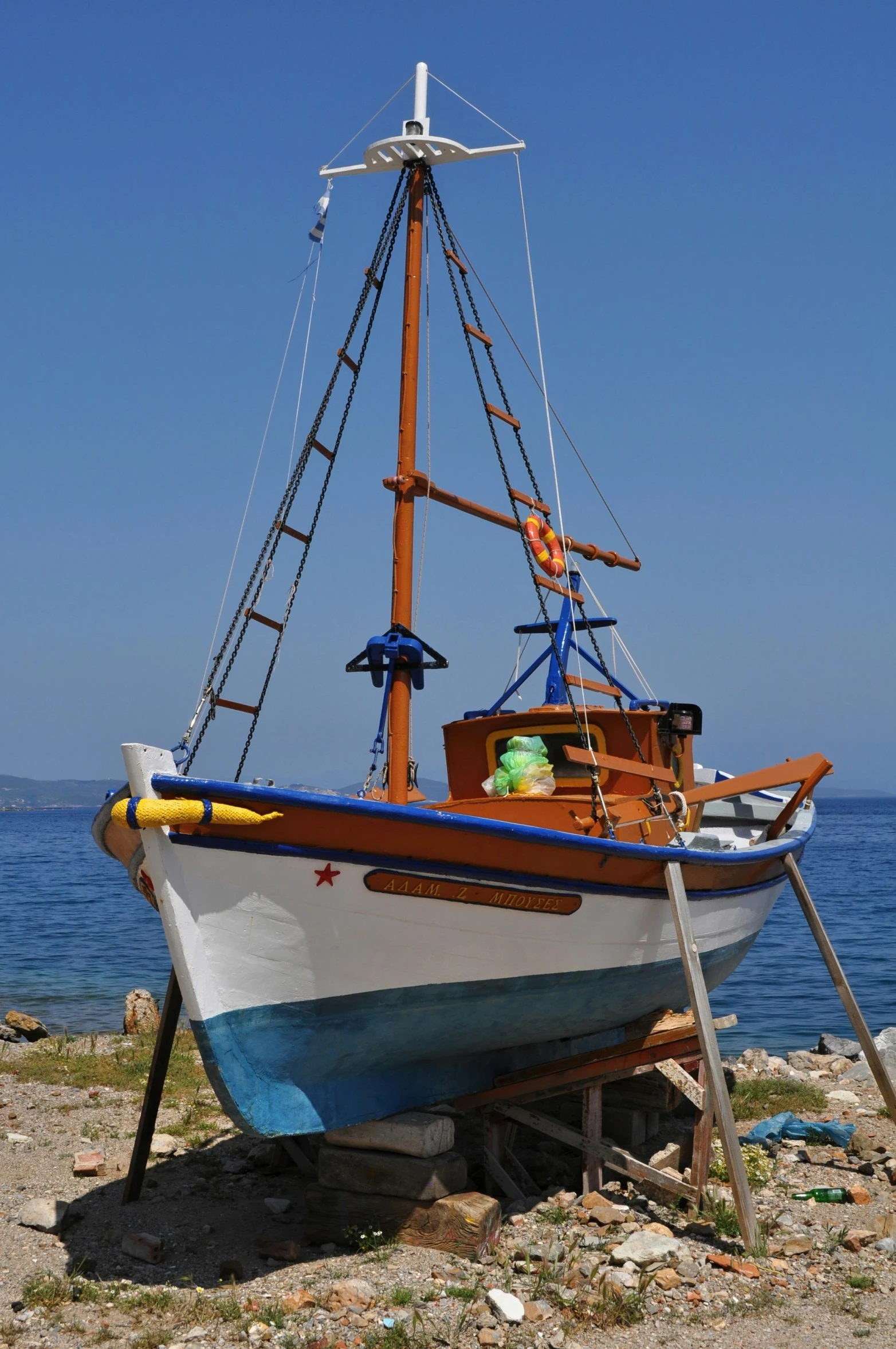 a boat sitting on top of a beach next to the ocean, archimedes, piroca, (good looking ), square