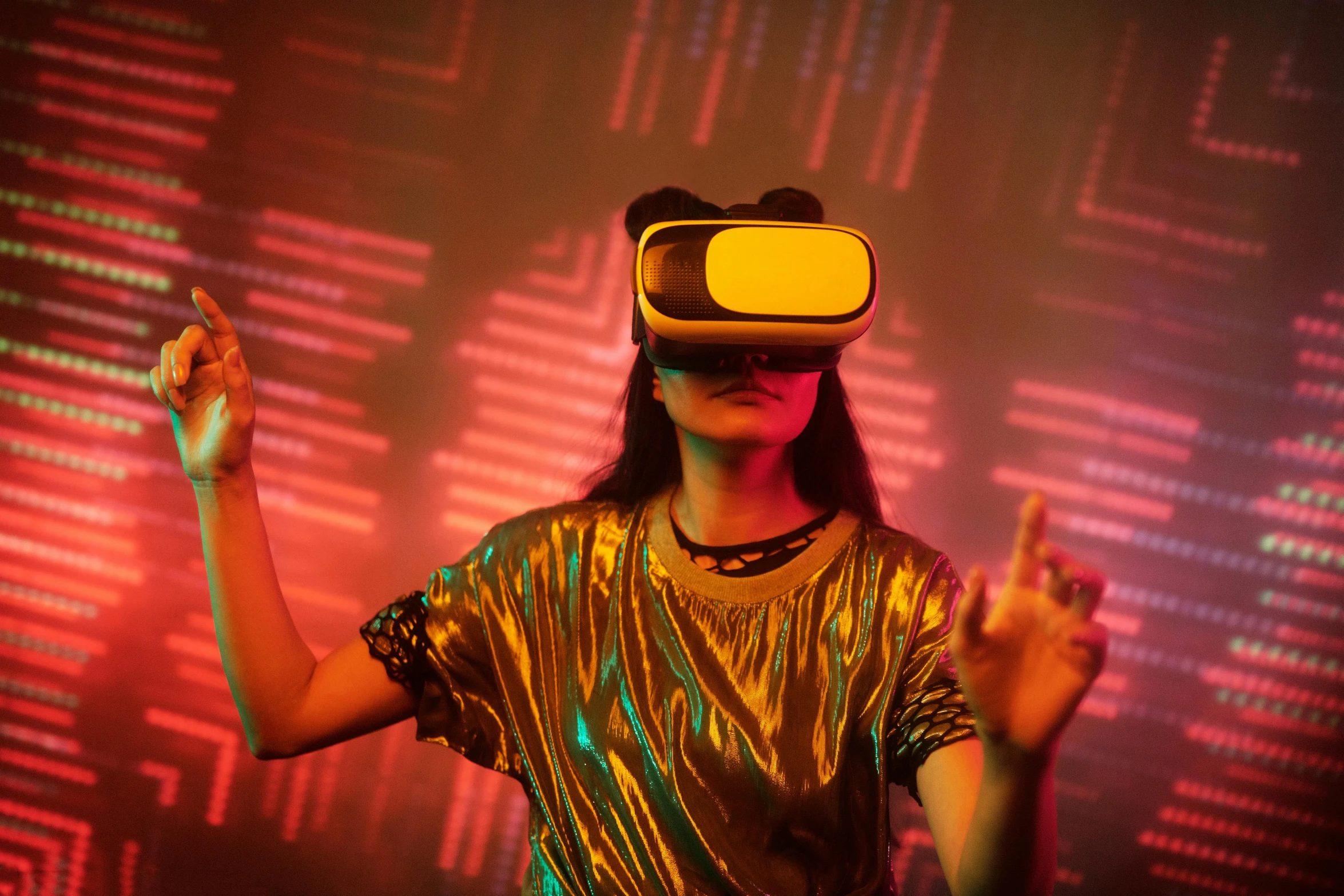 a woman wearing a virtual reality headset, by Julia Pishtar, pexels, interactive art, disco party, futuristic yellow lens, teenage girl, gold