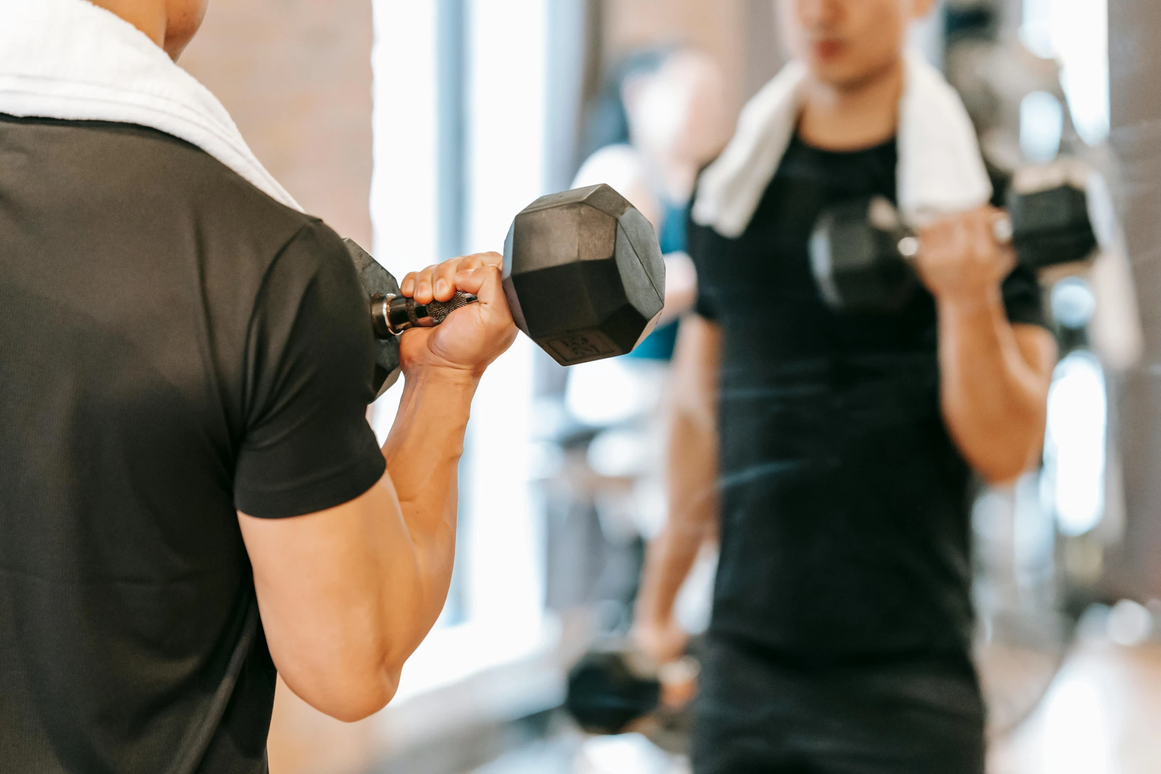 a man and a woman working out in a gym, by Sam Charles, pexels contest winner, carrying two barbells, manuka, 🦩🪐🐞👩🏻🦳, nature outside