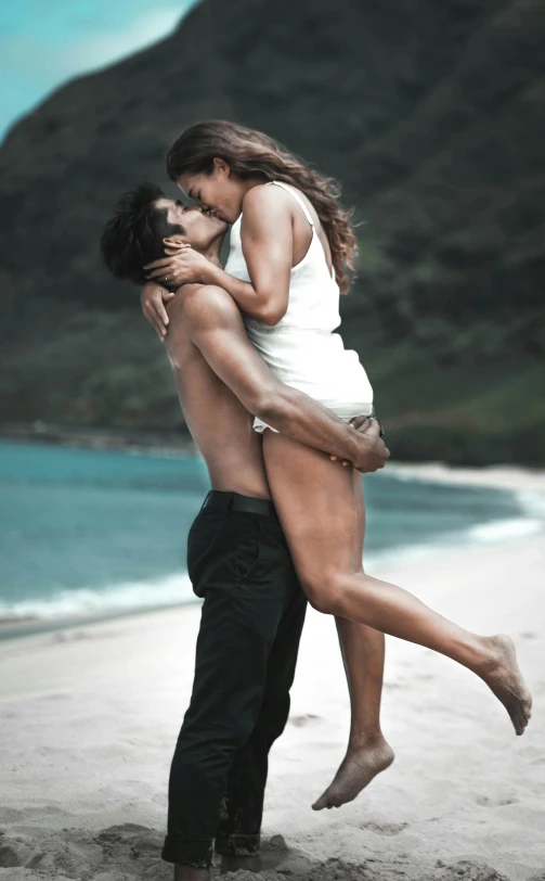 a man and a woman kissing on the beach, full body photoshoot, 15081959 21121991 01012000 4k, ( ( ( ( kauai ) ) ) ), with brown skin